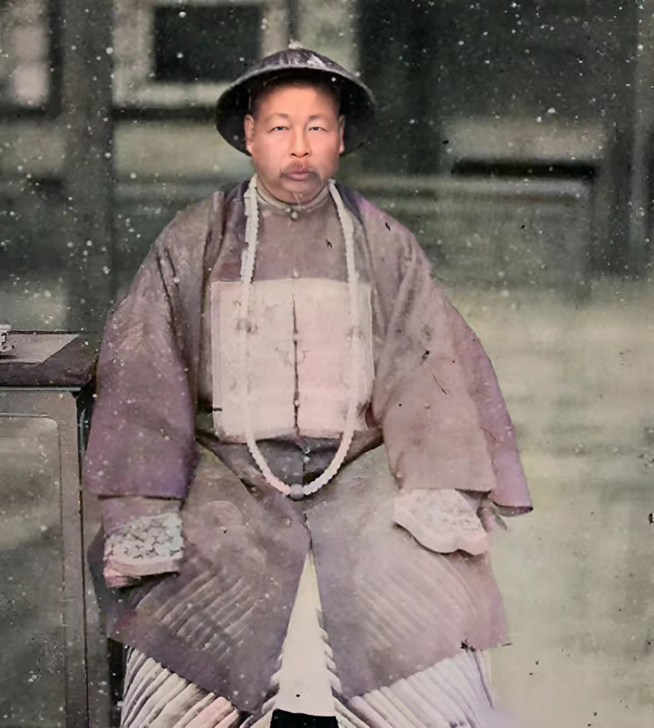 1876年沙俄军官举着新式步枪在左宗棠面前炫耀时老将军没问射程多远