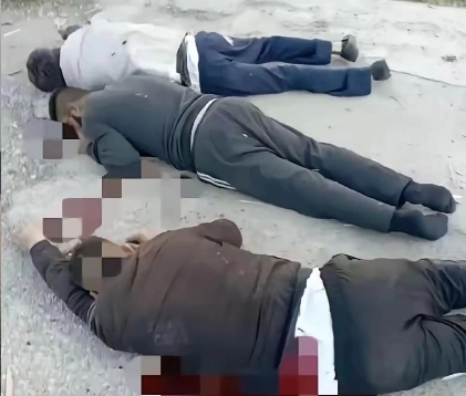 这是叙利亚拉塔基亚省穆赫塔里亚村,突发的发生骇人屠杀事件,在