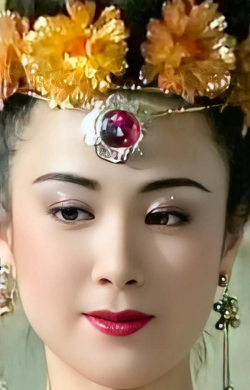 傅艺伟饰演的苏妲己,魅惑入骨