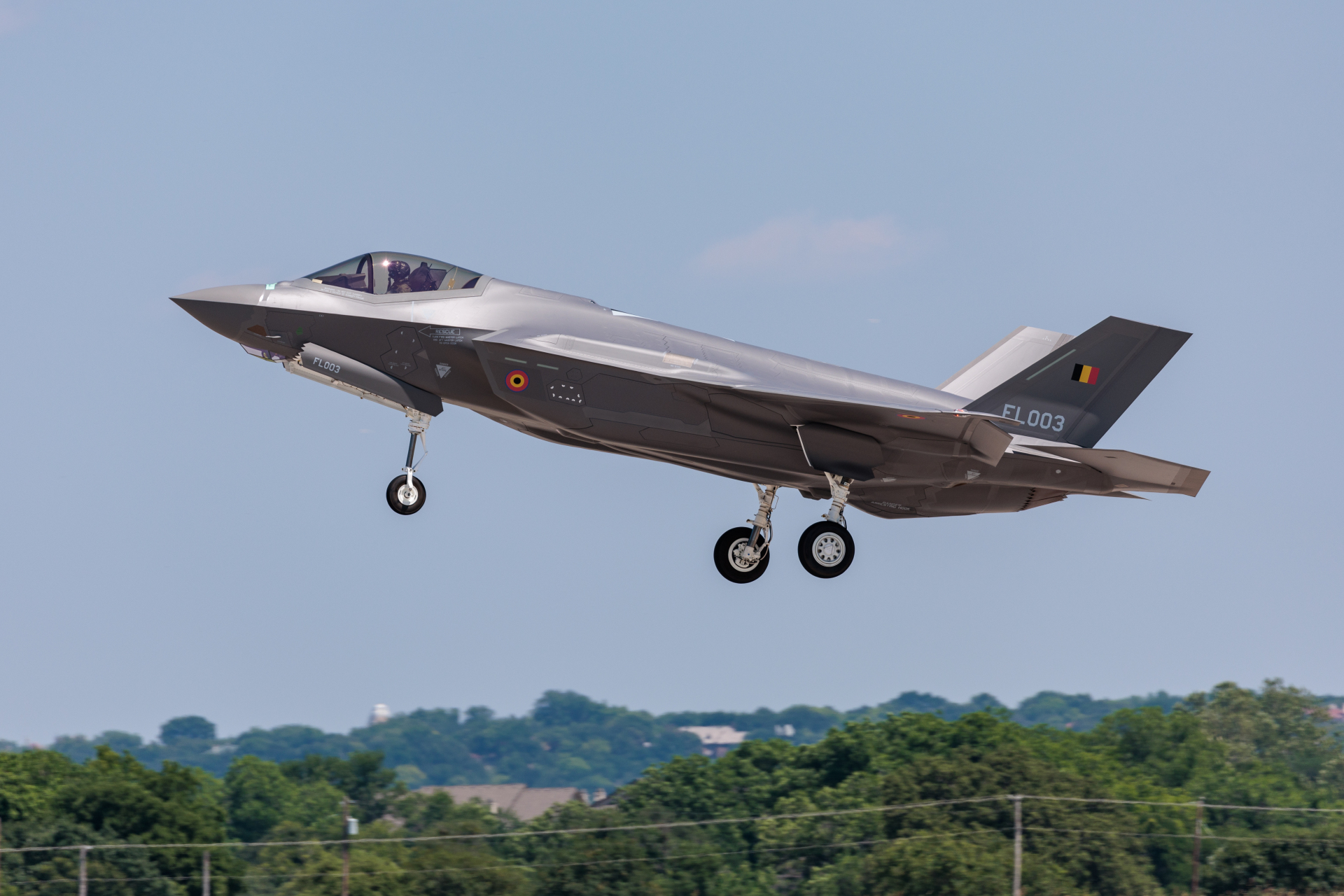 比利时空军装备的f-35a隐形战斗机,比利时一共从美国采购了34架f-35a