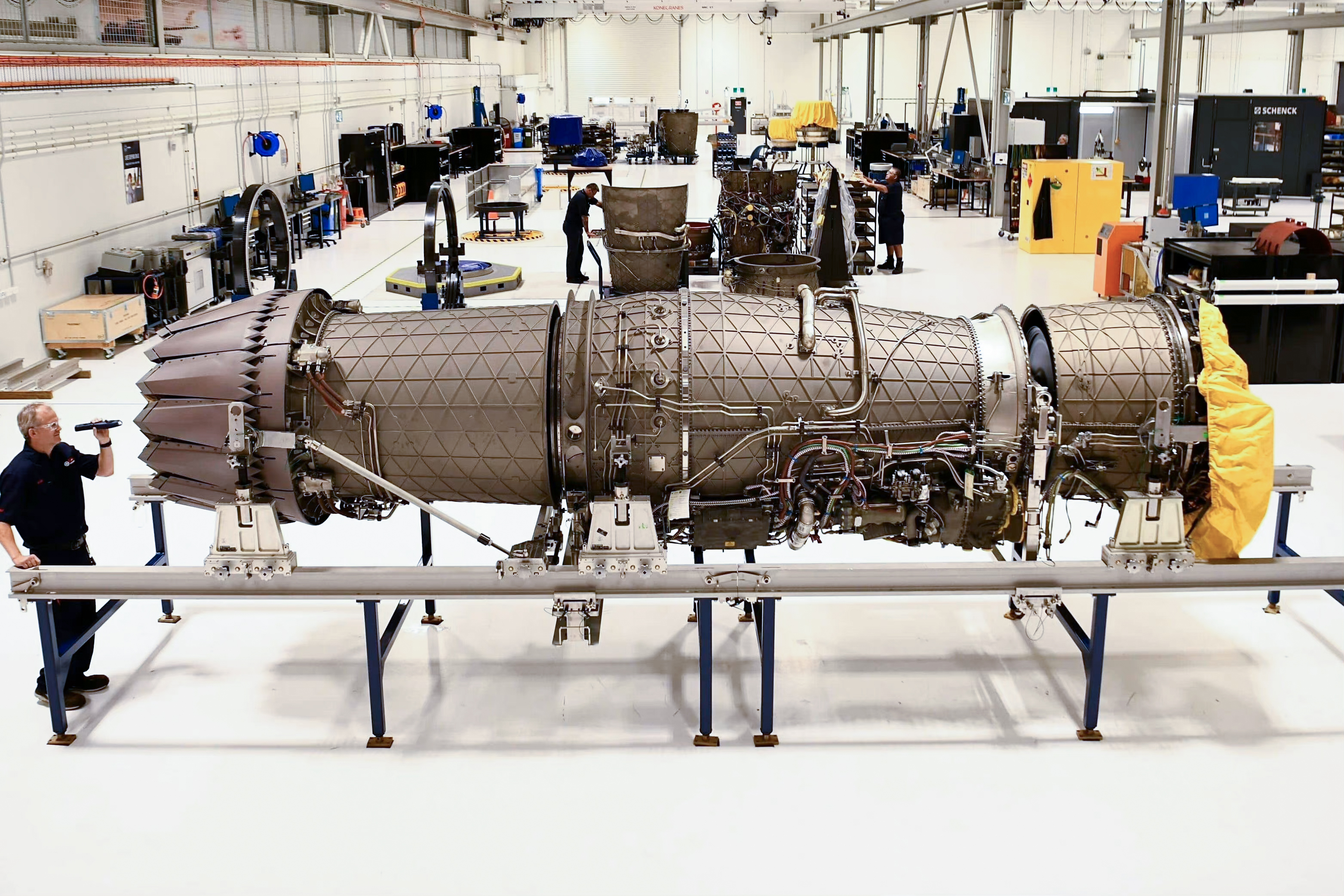 美国军工研制生产的军用大推力涡扇发动机,对军用发动机有研究的网友