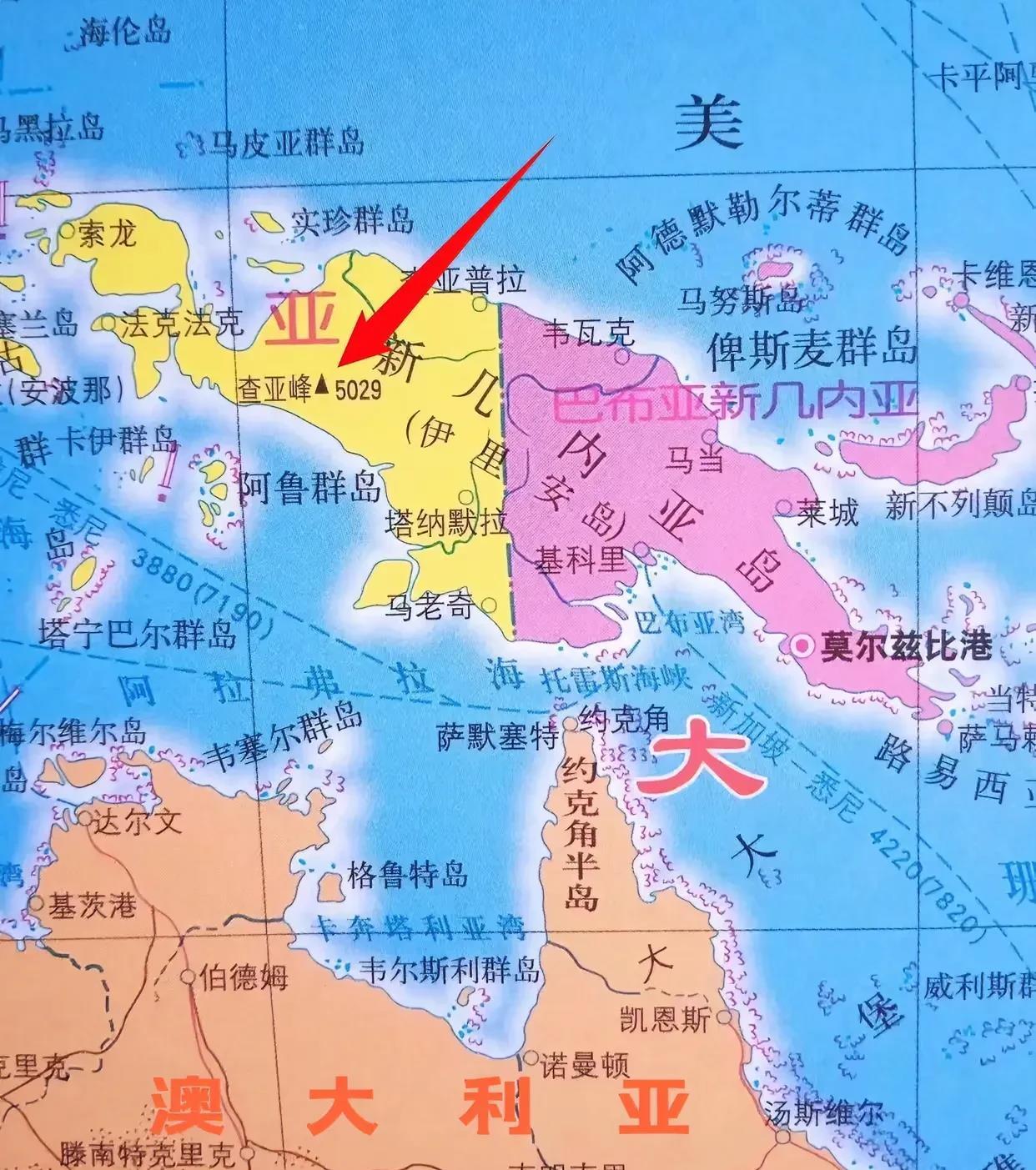 新几内亚岛面积79万平方公里,热带雨林50万平方公里,沿海平原25万平方