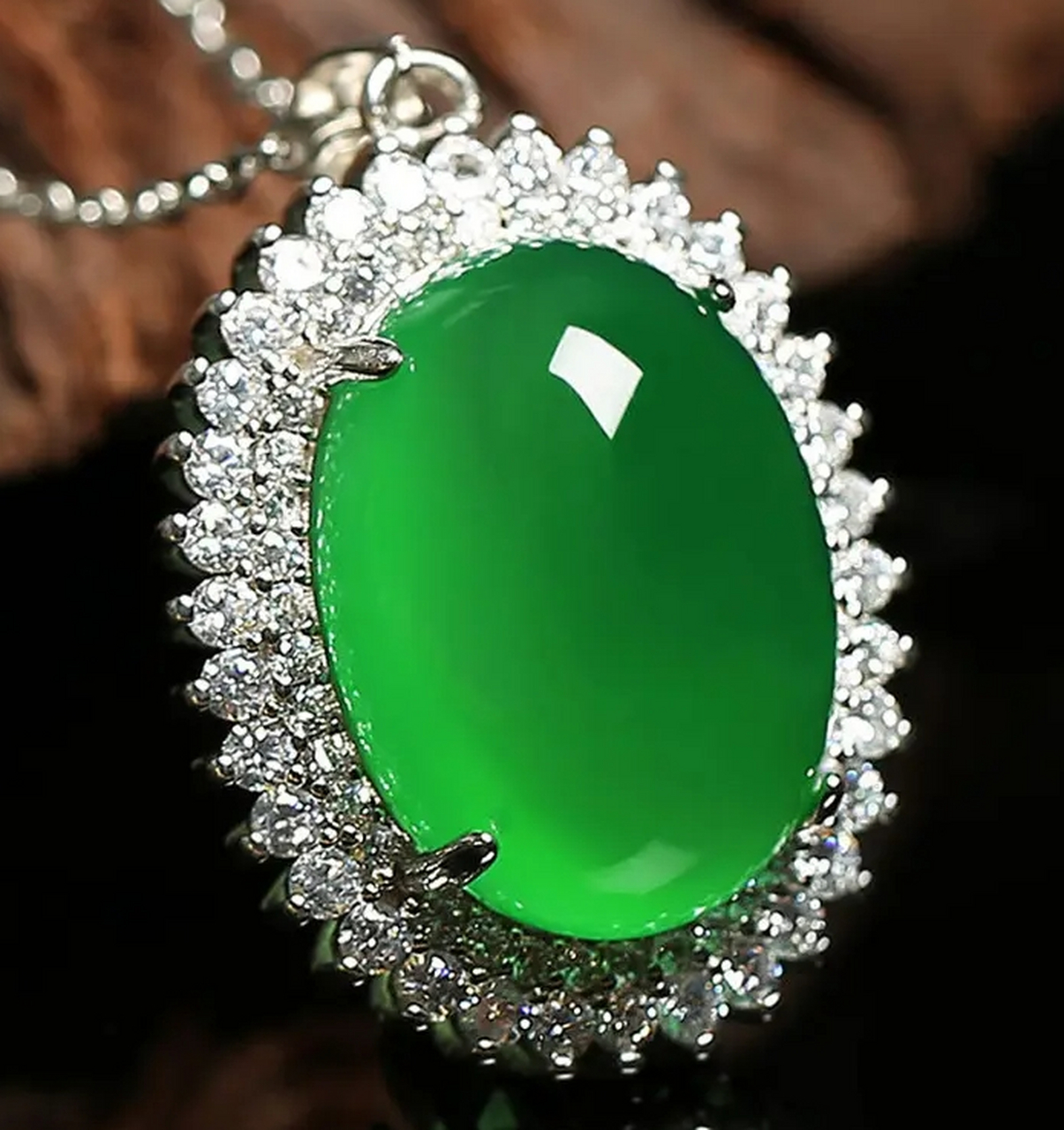 点击头像看直播# #翡翠珠宝#翡翠珠宝的魅力在于其多彩的颜色.