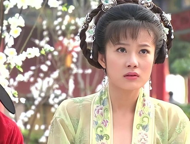 越王勾践被吴王夫差俘虏之后,为了活命,不得不收敛锋芒,讨好夫差