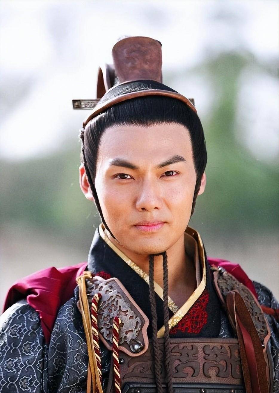 霍去病的出身并不好,他是一个私生子,他的母亲当时只是一个女奴,他的