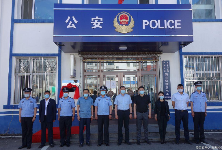 公安局的架构是真的庞大,一个县城,正式警察3,4百人,辅警6,7百人