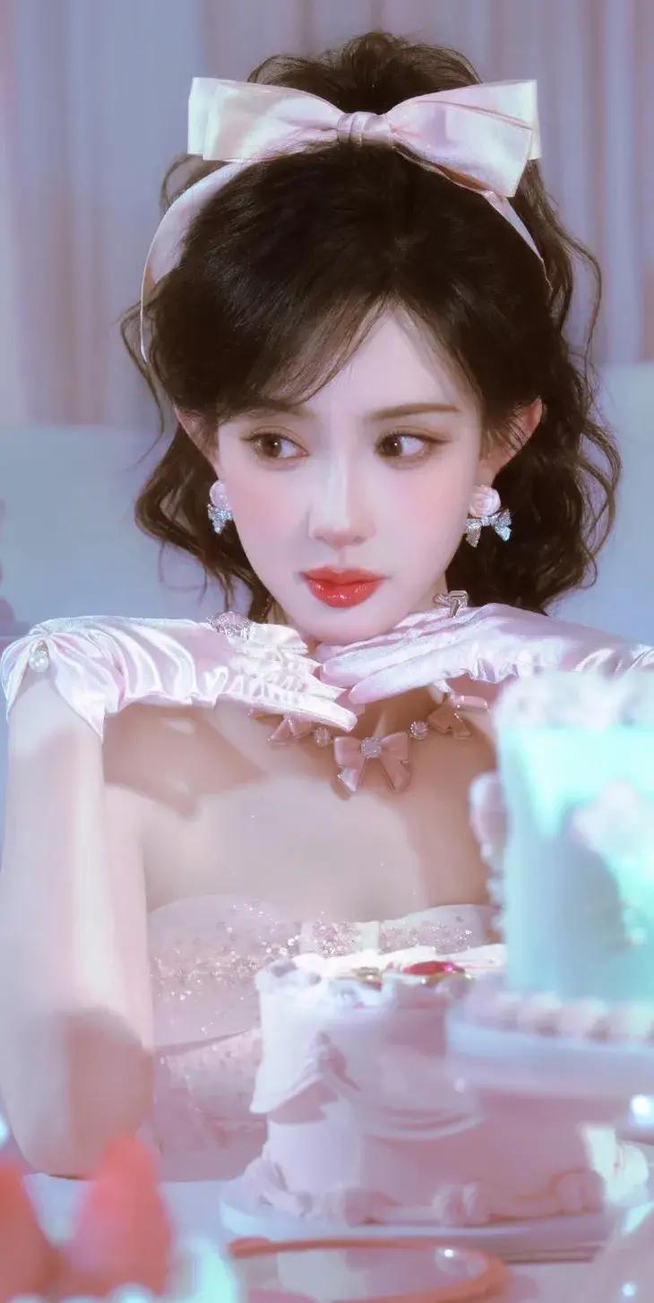 不是家人,也不是朋友,偏偏是她的经纪人韩梦!