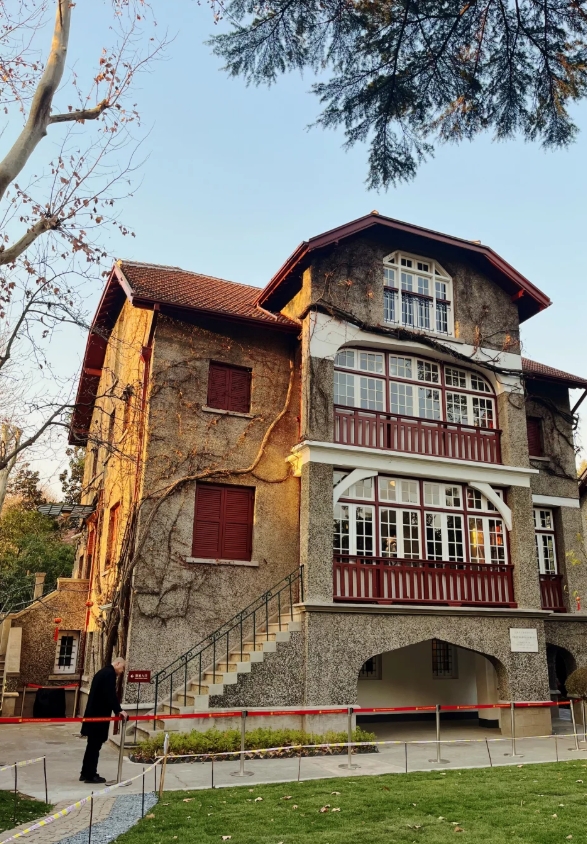 宝子们,今天我来给大家分享一份超详细的上海思南公馆游玩攻略,一起