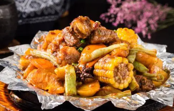 嘎巴锅东北地区的饮食特点图片嘎巴锅排骨嘎巴锅鸡翅嘎巴肉嘎巴锅菜单