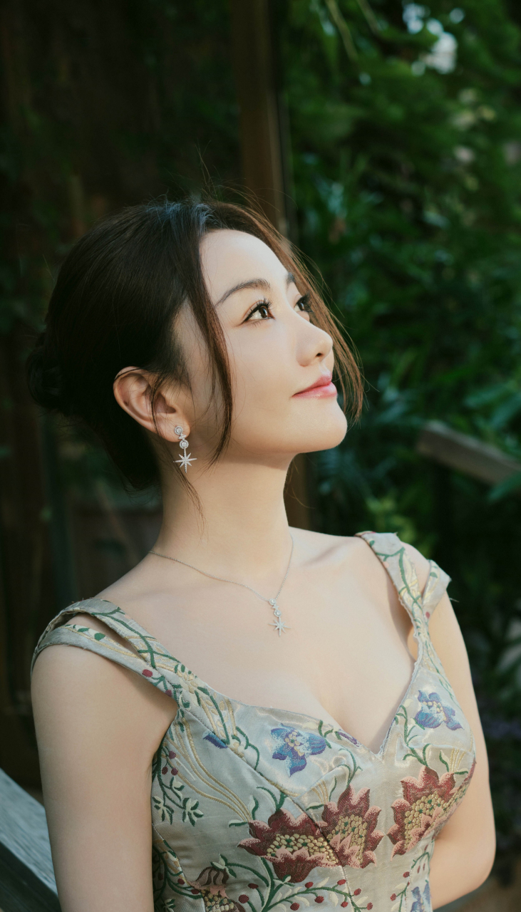 爆笑!杨蓉壁纸全集,每张都有故事