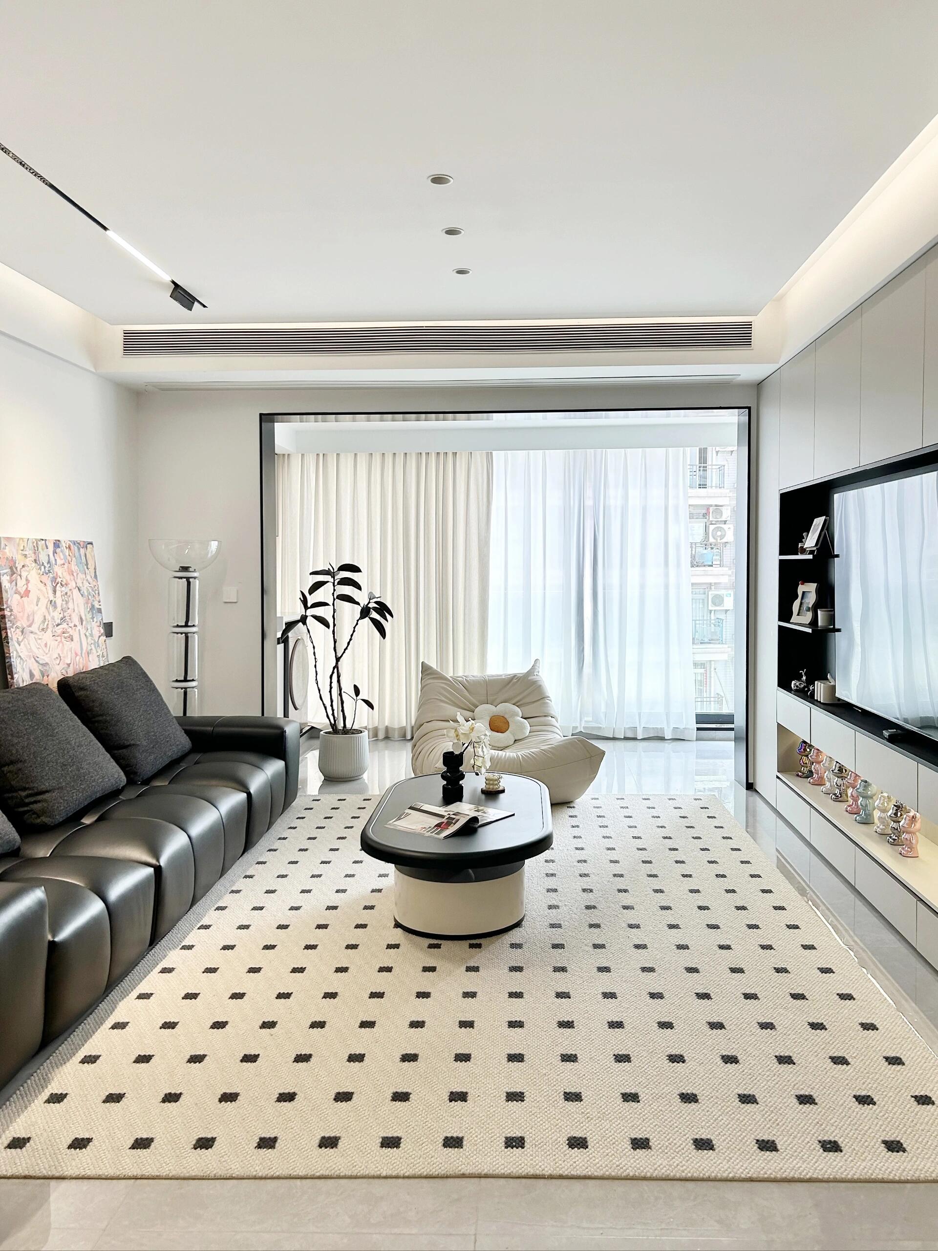 天天都在夸我家很好看 套内98平,三室两厅 黑白灰现代简约 客厅开间3