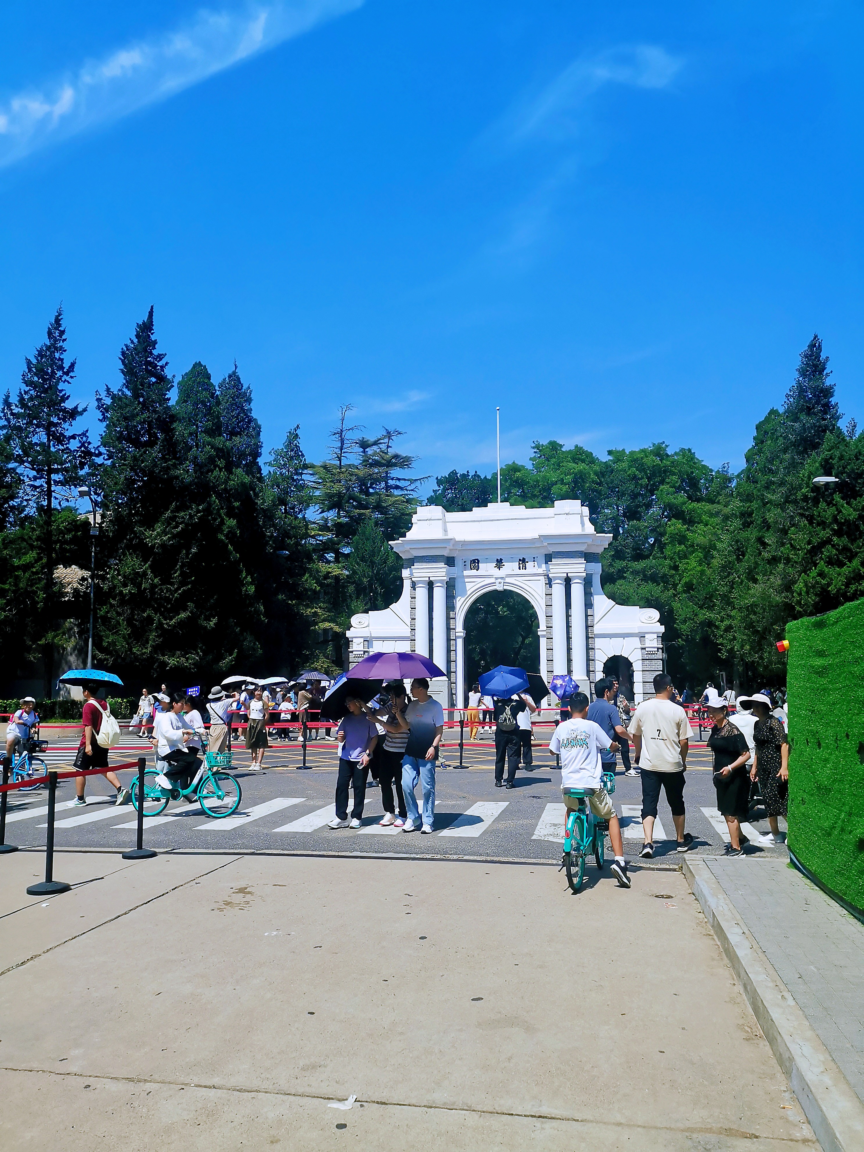 参观清华大学