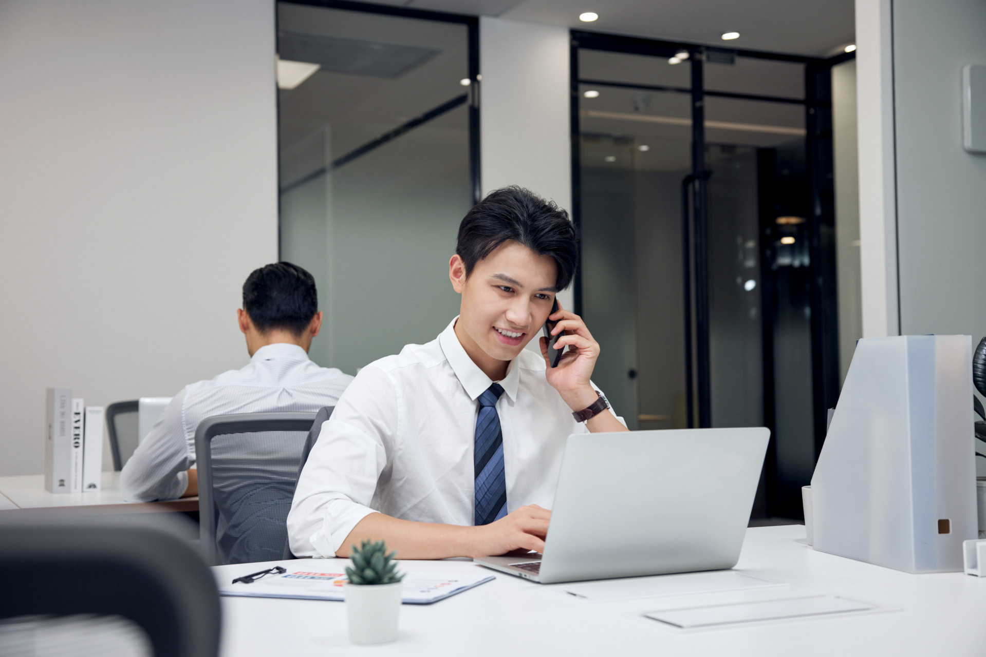 教育创作激励计划#  职场上如何有效应对内卷?