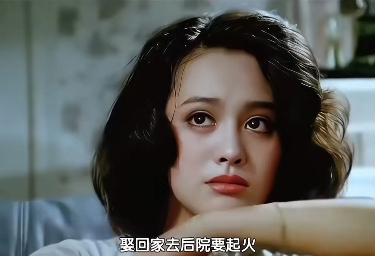 宁静说,结婚对我来说就是个错误的选择