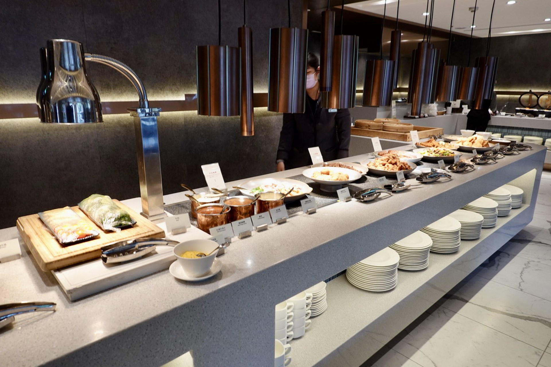 酒店自助餐台不仅是星级酒店的重要组成部分,更是展示酒店风格和品质