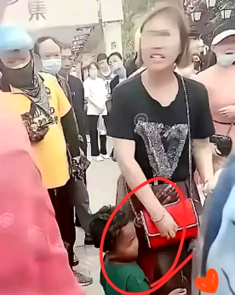 匪夷所思的事件:一名中国女子与一个非洲人在广州相恋,并生下一个小孩