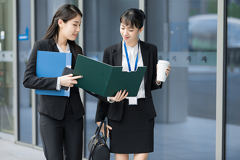 紧张的感觉,曾经在我身边的一个朋友面试前表现得尤为明显