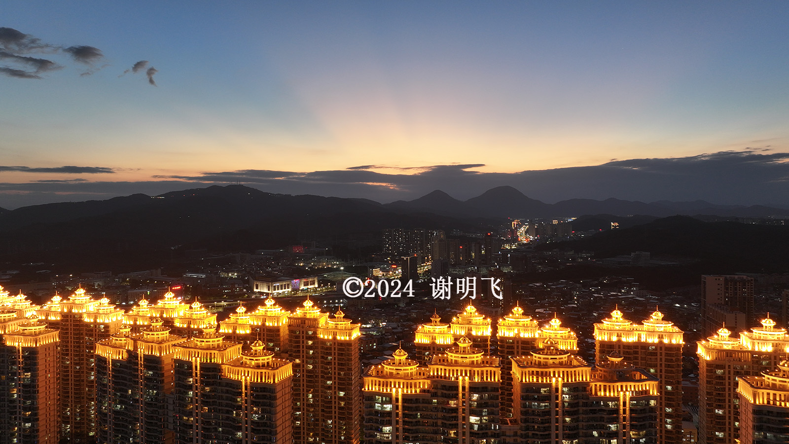 今天下午泉州终于迎来了久违的好天气,明天可能会有高颜值的天气