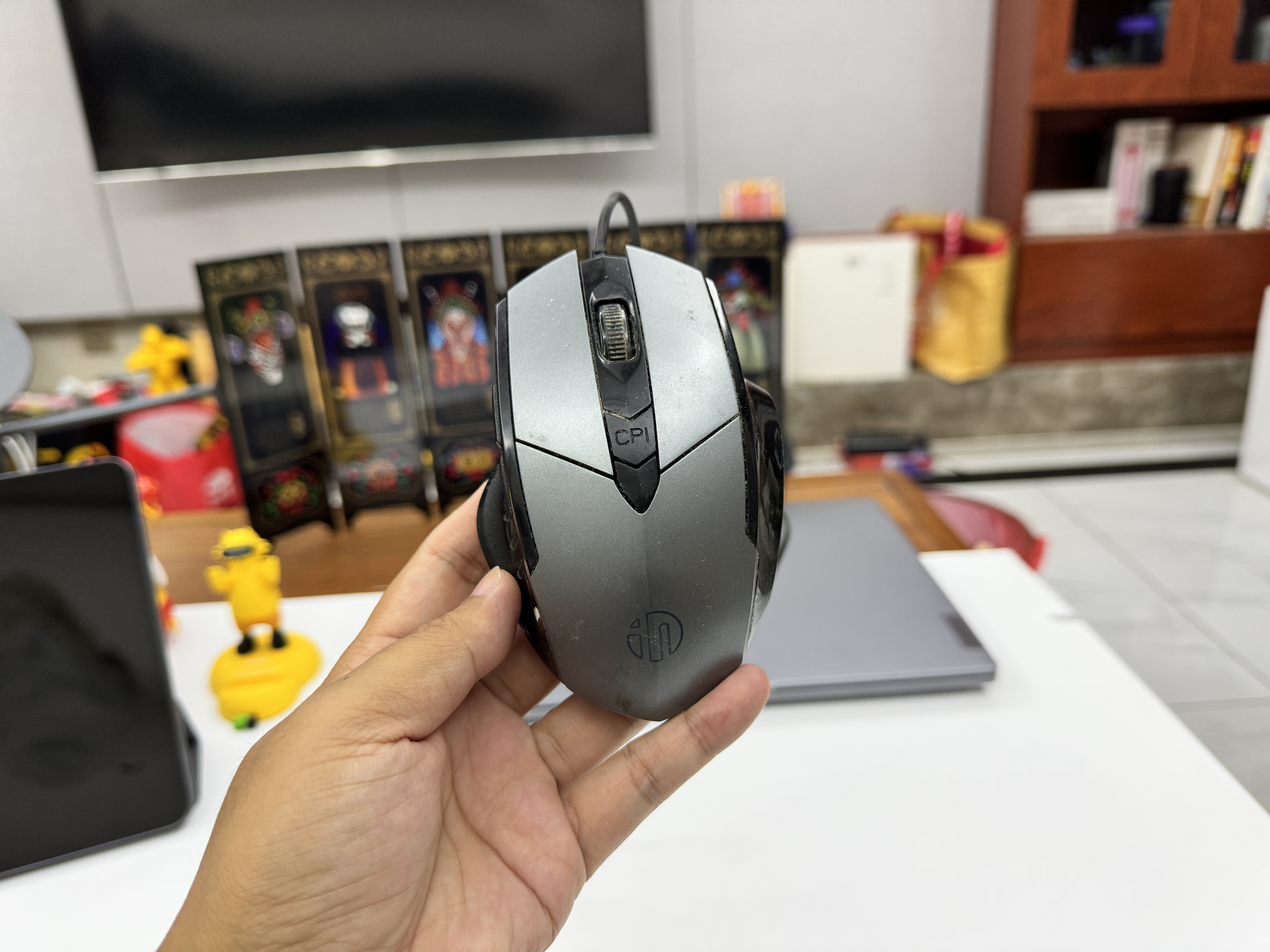 系统无法识别鼠标，电脑无法识别鼠标设备