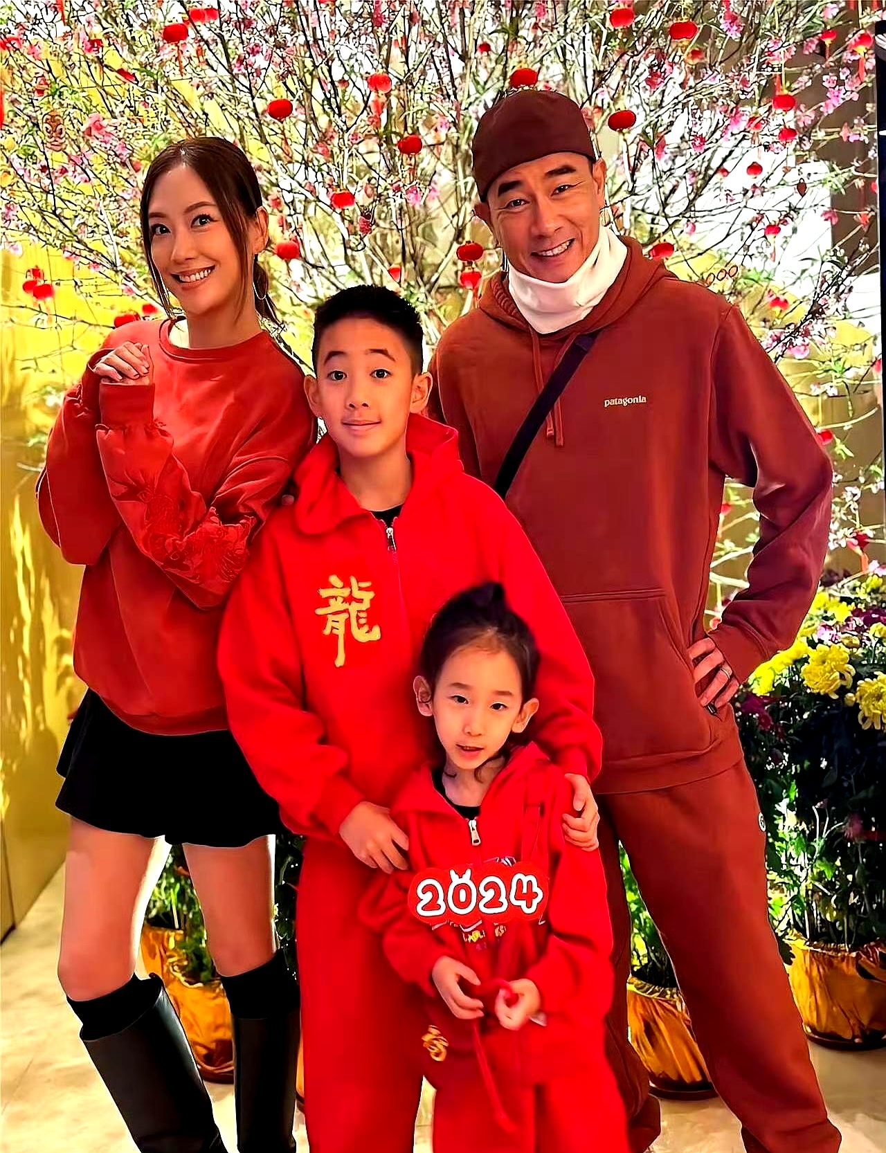 我真觉得应采儿这胎生得就是陈小春的复制粘贴