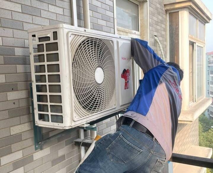 空调拆装移机收费标准 哎呀,夏天到了,空调成了家里的必备神器.