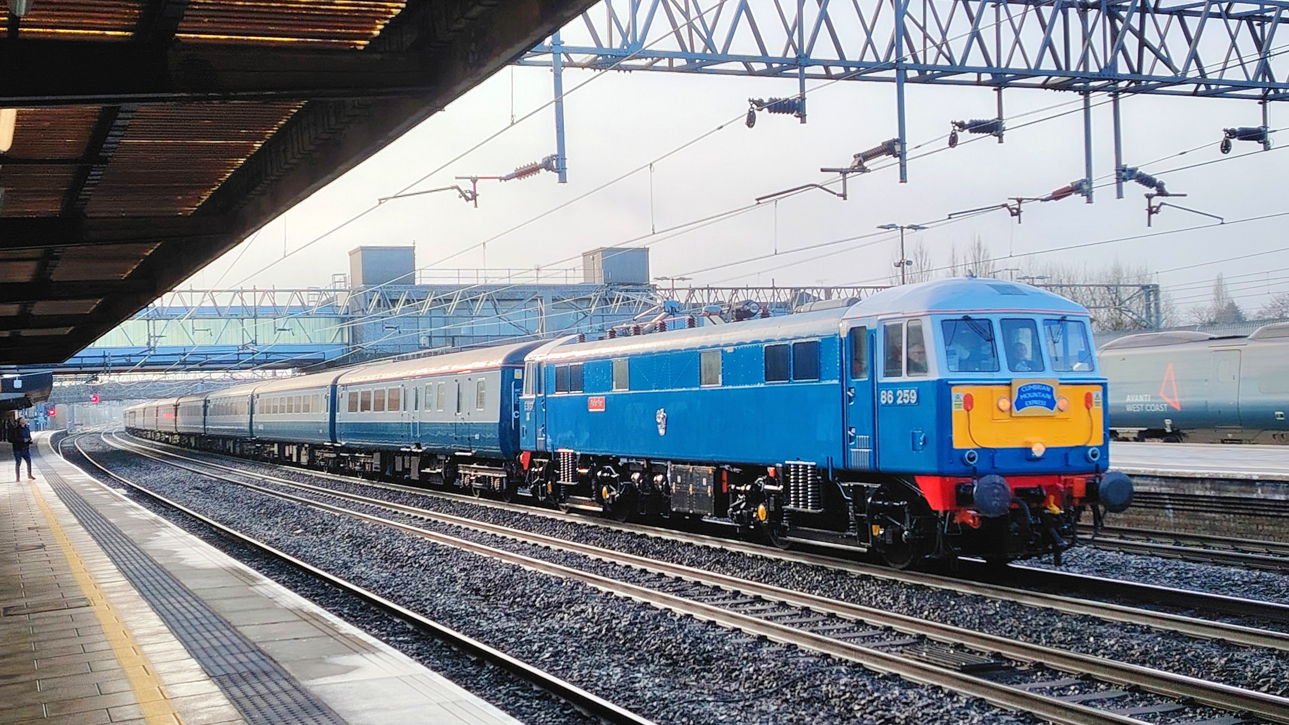 英国伯明翰大学留学一年费用留学在线 英国伯明翰大学留学一年费用留学在线