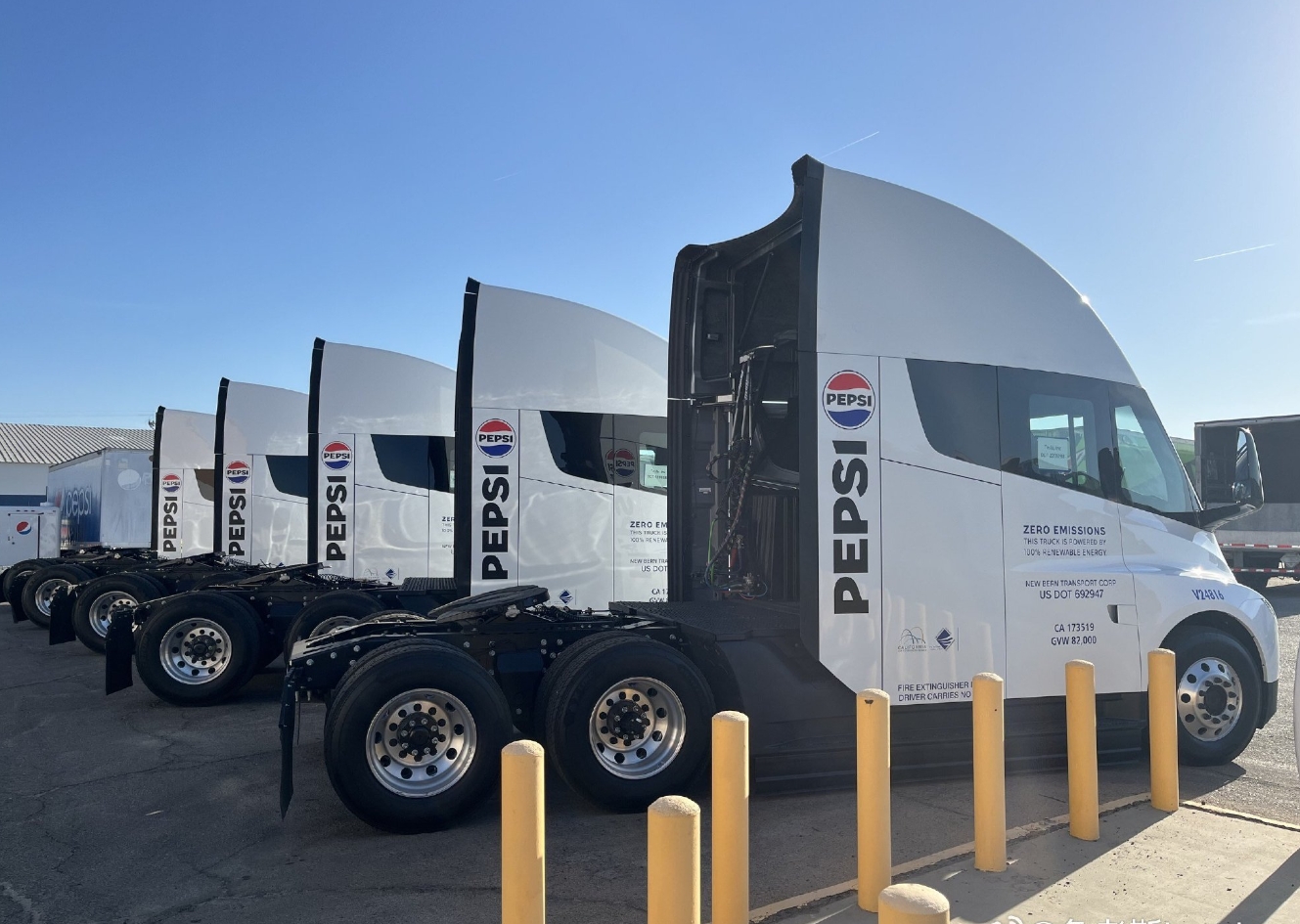 那这是卡车头的续航里程,还是整个卡车的续航里程