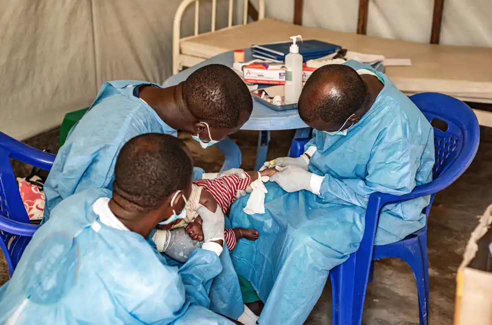  这次疫情到底是什么引起的呢(这次疫情到底是什么引起的呢视频)