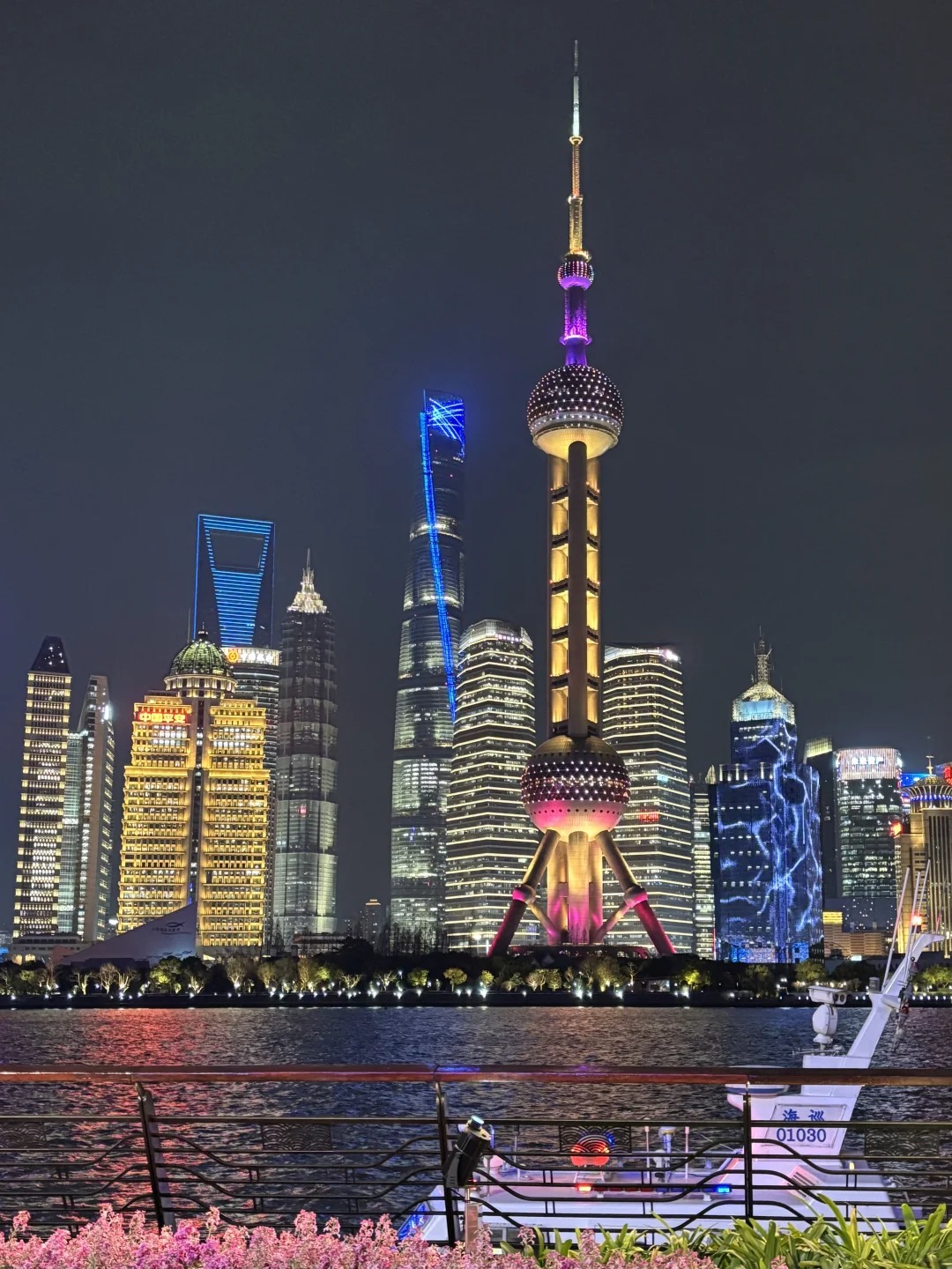 上海外滩的夜景也太绝了吧!