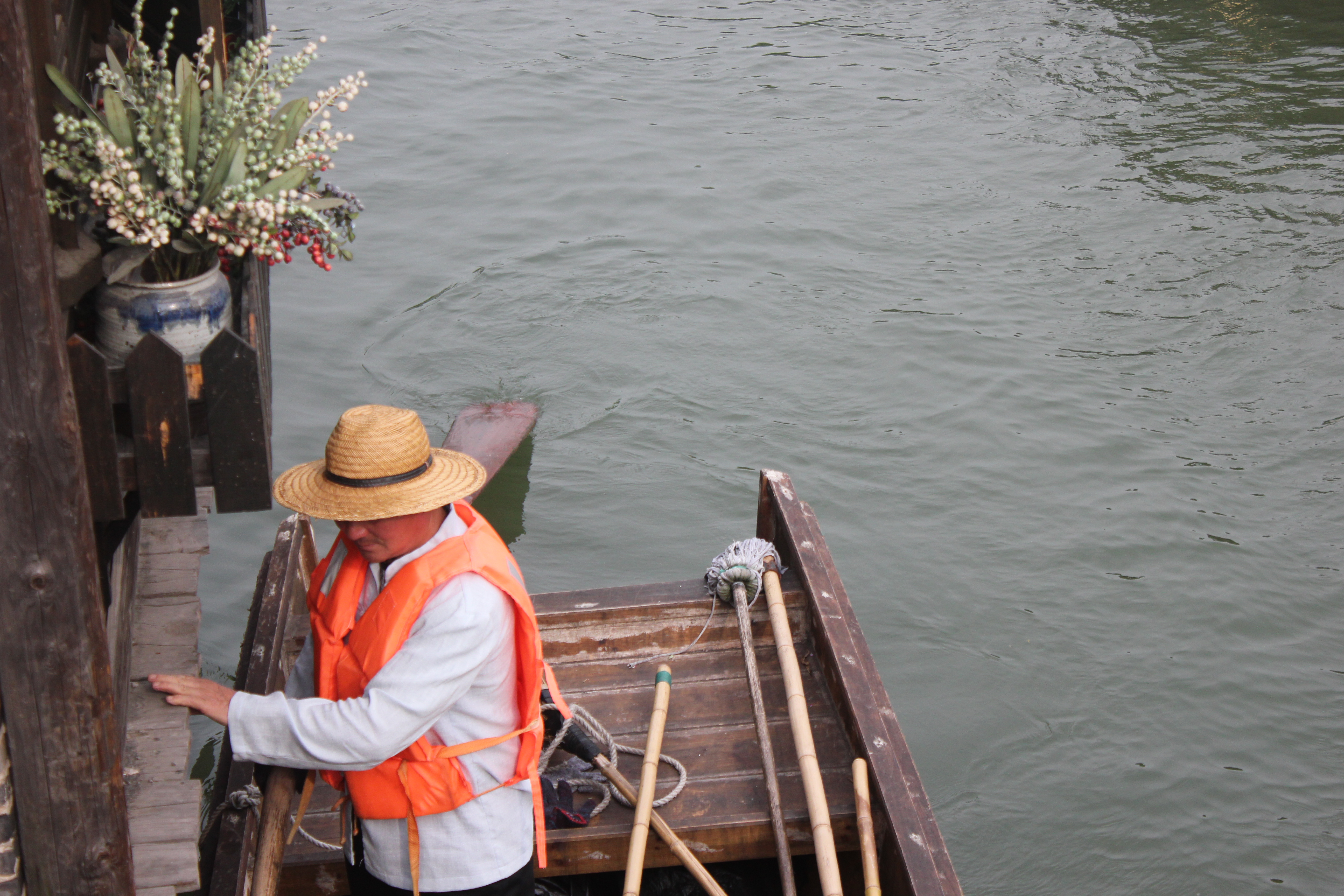 浙江嘉兴桐乡的乌镇,算是江浙一