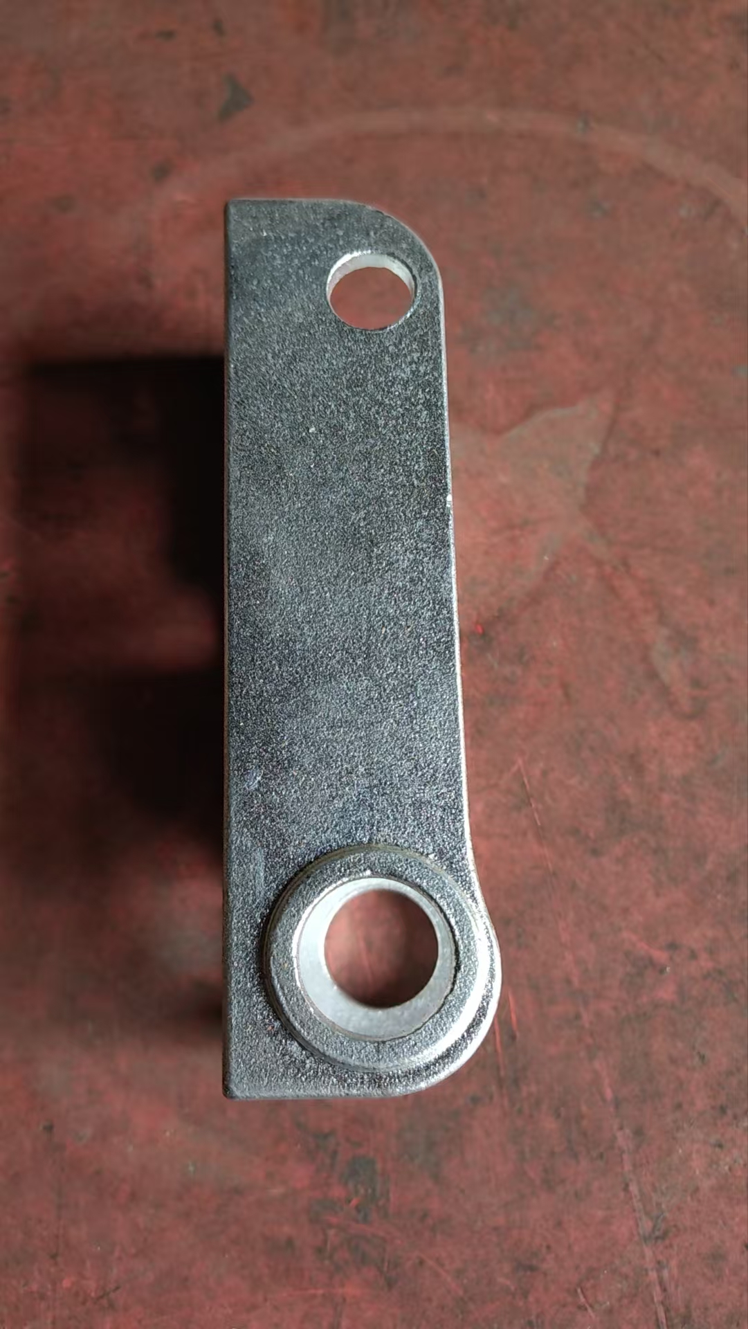 其中,泉州精铸碳钢紧绳器与拉紧器,无疑是机械配件领域中的一颗璀璨