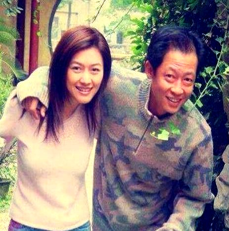 不光抱得美人归 2008年,上海滩的奢华与浪漫交织在一起,女富豪陈坚红