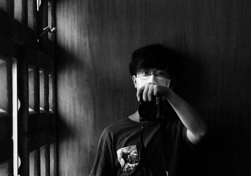 疫情期间,哥伦比亚大学硕士生Eric Ma留在了美国。他说自己有段时间很焦虑,精神压力很大。