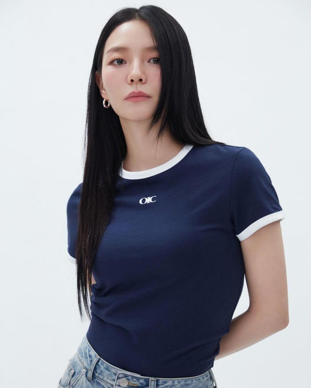 韩国模特,演员,身高172 的她虽然是模特选秀出道,但演技出众,不仅是