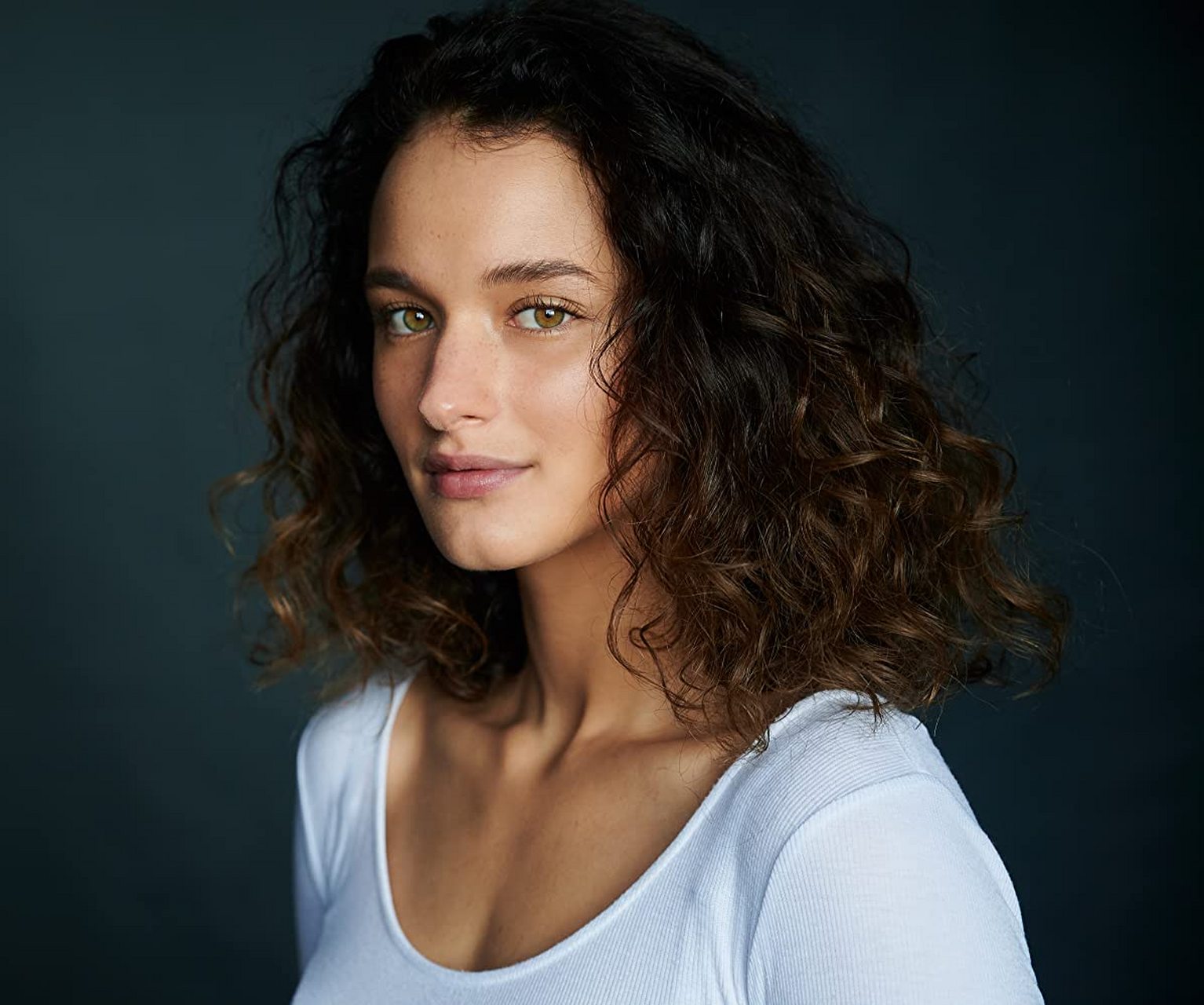 亚历克斯·麦格雷戈 alex mcgregor,南非演员,代表作品有《血路狂飙》