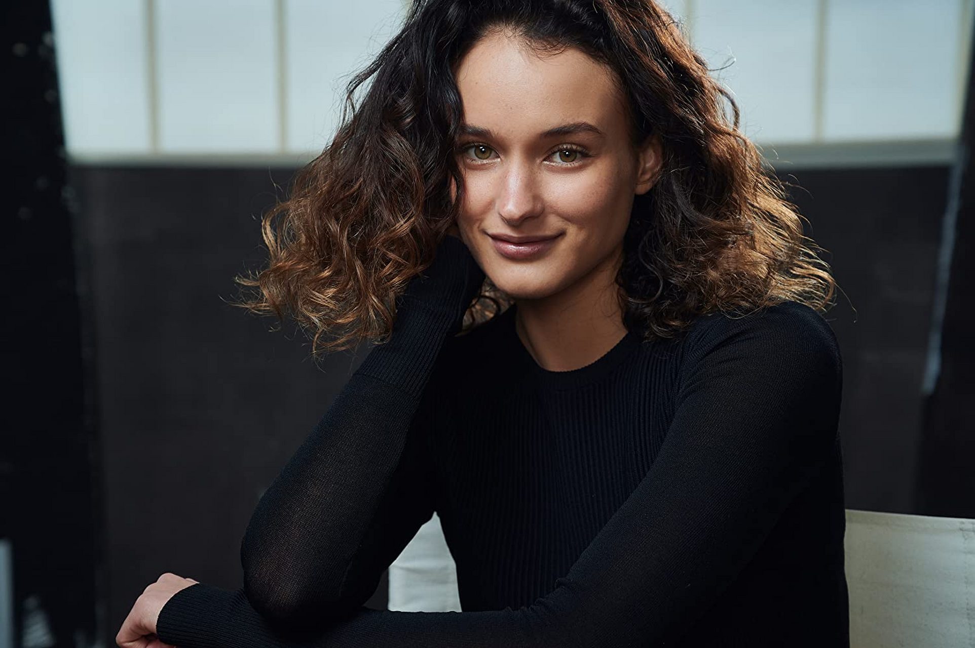 亚历克斯·麦格雷戈 alex mcgregor,南非演员,代表作品有《血路狂飙》