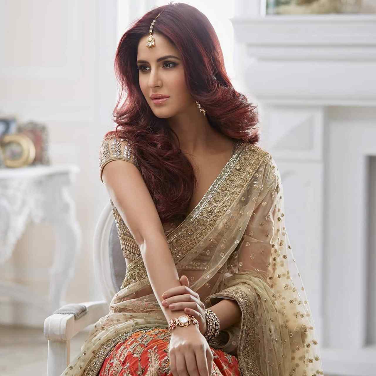 卡特莉娜·卡芙 katrina kaif,出生于中国香港的演员,代表作品有