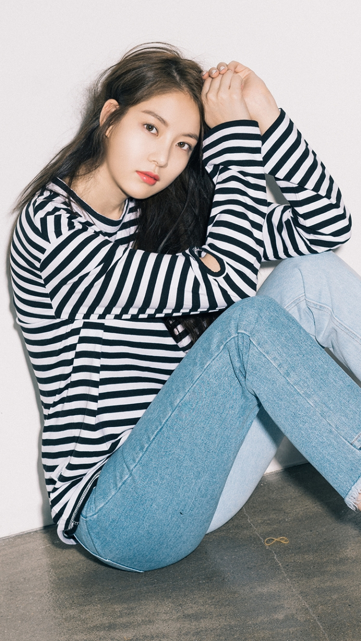 孔升妍 seung-yeon gong,韩国演员,选秀出道,代表作品有《独自生活的