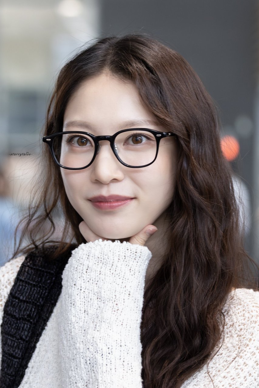 孔升妍 seung-yeon gong,韩国演员,选秀出道,代表作品有《独自生活的