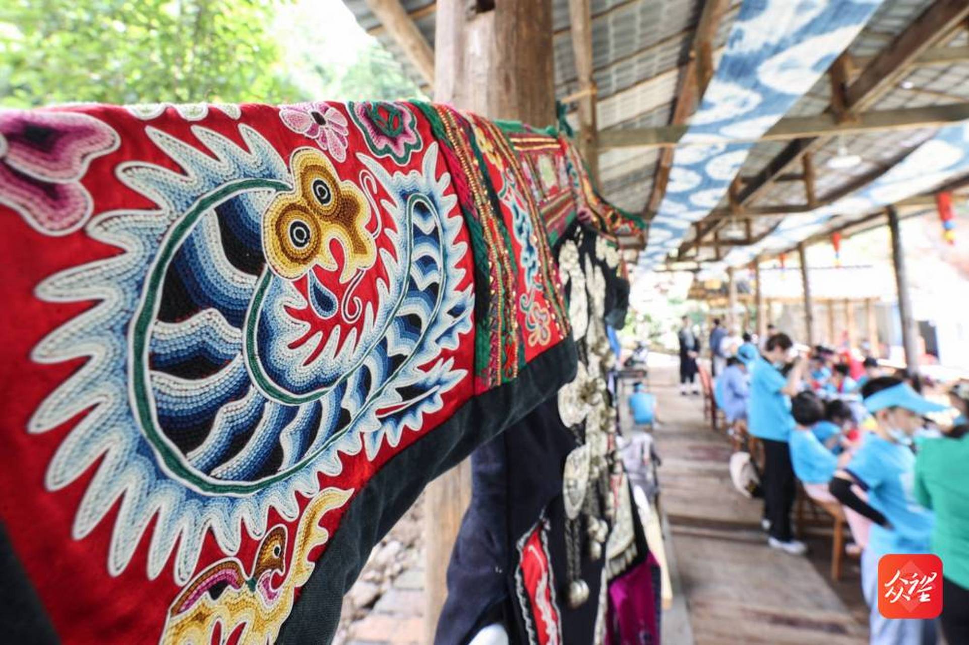 贵州省黔东南苗族侗族自治州丹寨县扬武镇老冬村的苗族刺绣非遗体验馆