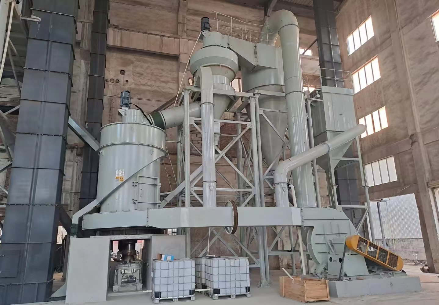 gk 系列砂粉一体机是桂林矿机在摆式磨粉机基础上开发出来的一款