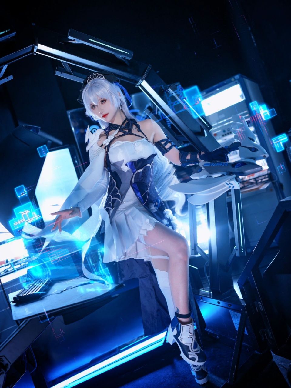 谁还没个双涡轮增压的大鸭鸭 #cos