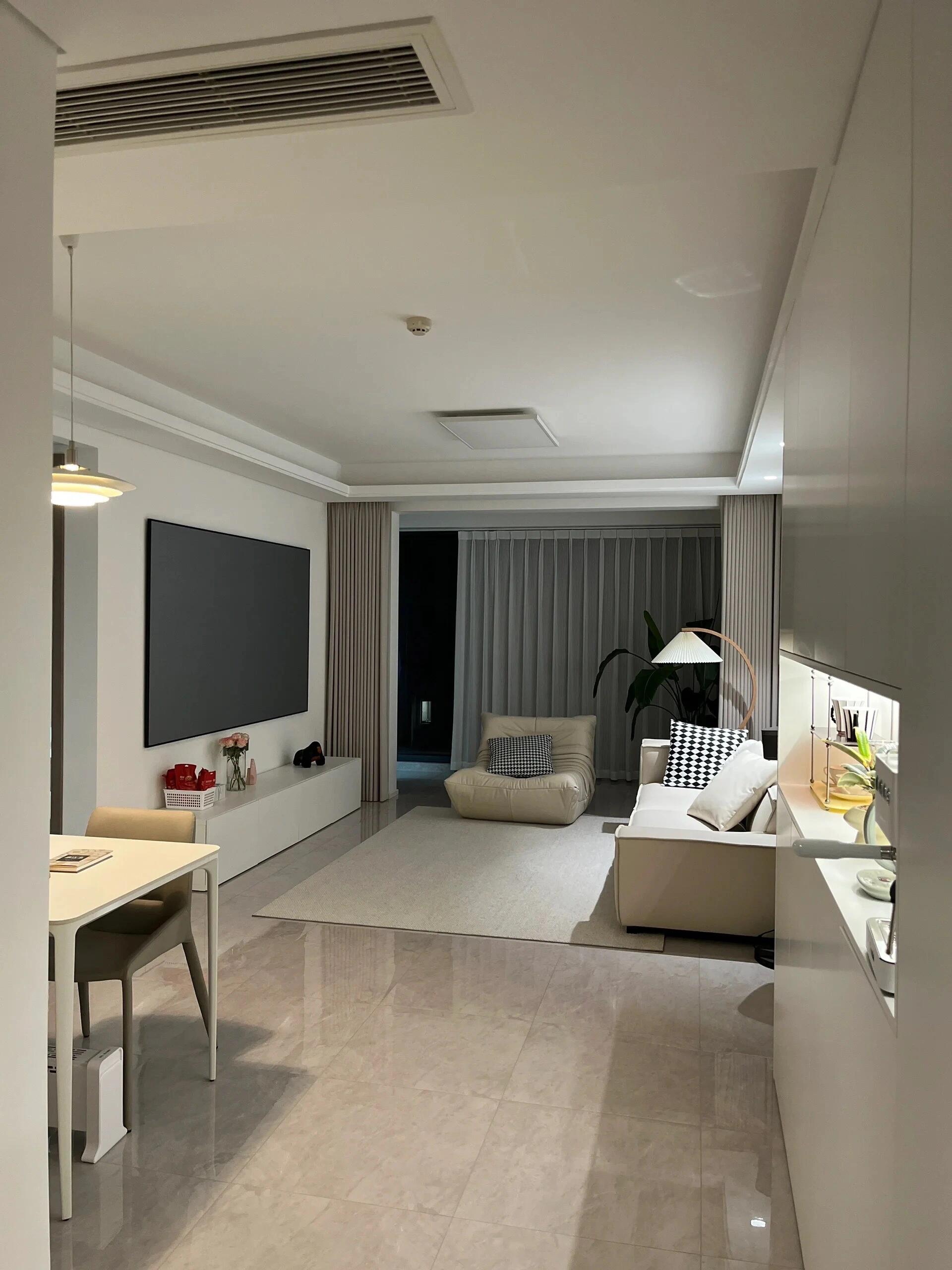 真的不是样板房 这是普通人第一次装修的小家 不豪华,简单温馨就沽怂