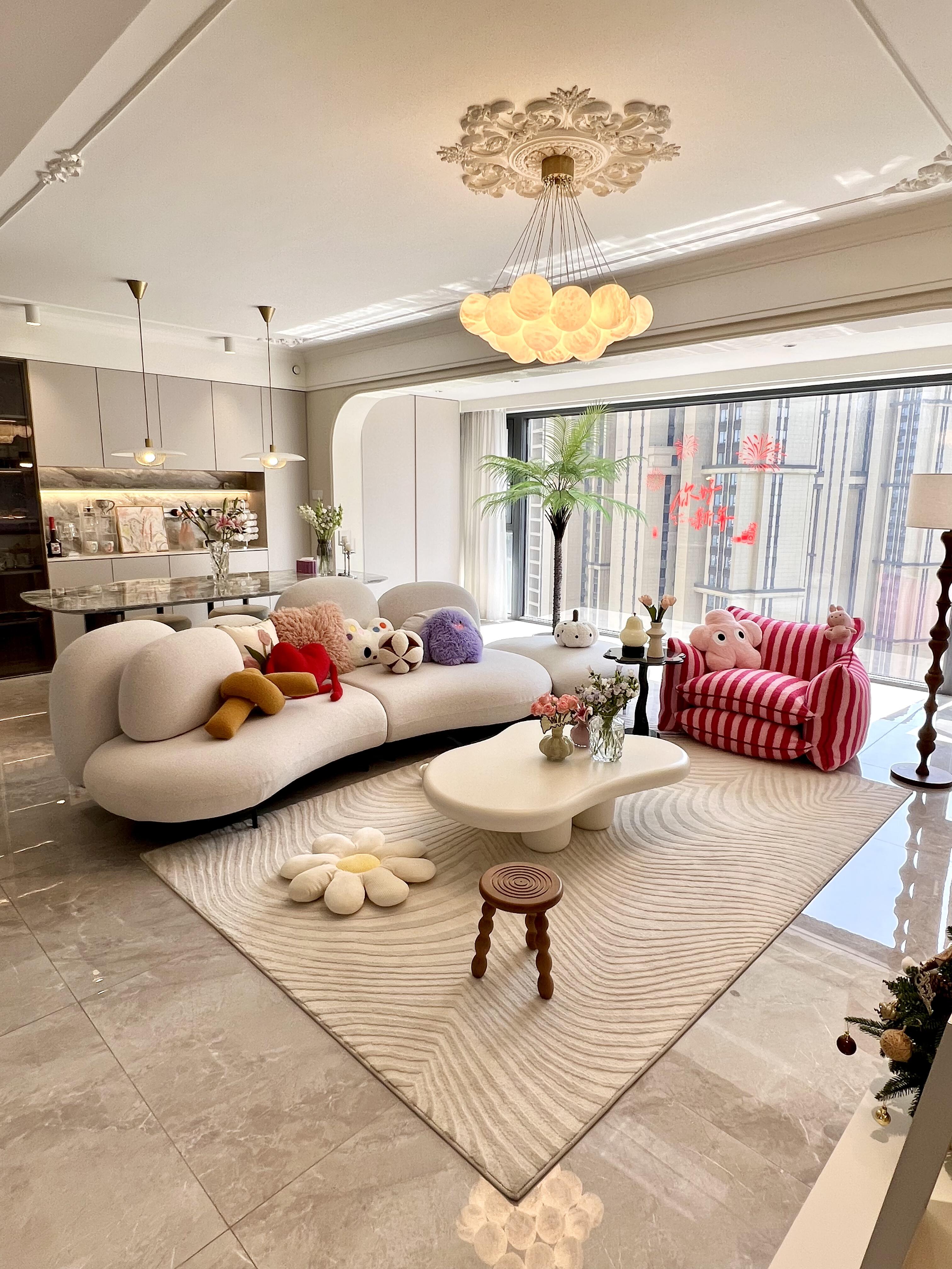 曲筱绡房子装修好看的横厅客餐厅一体设计周翊然家的房子照片向往幸福