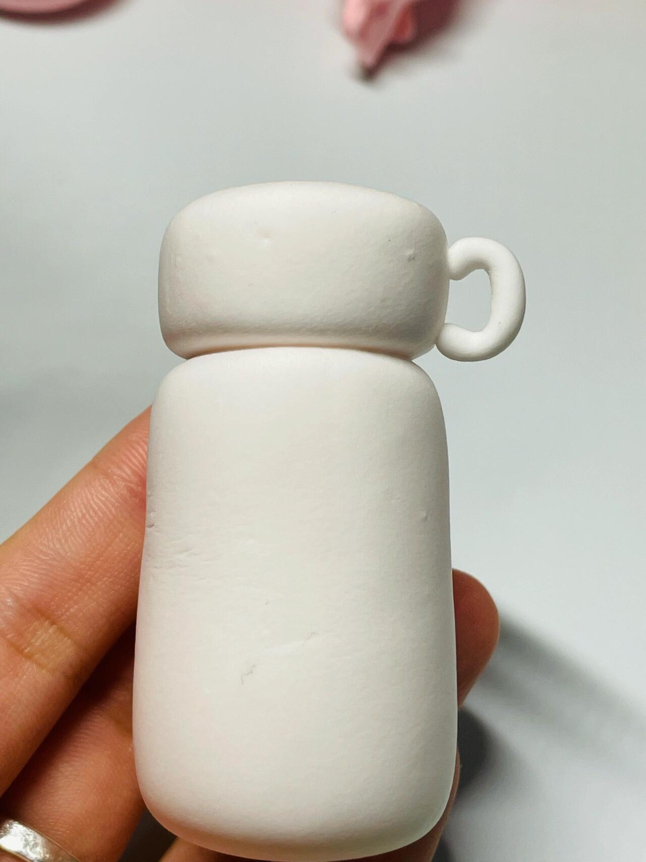 粉嫩嫩美乐蒂杯子小挂件粘土教程