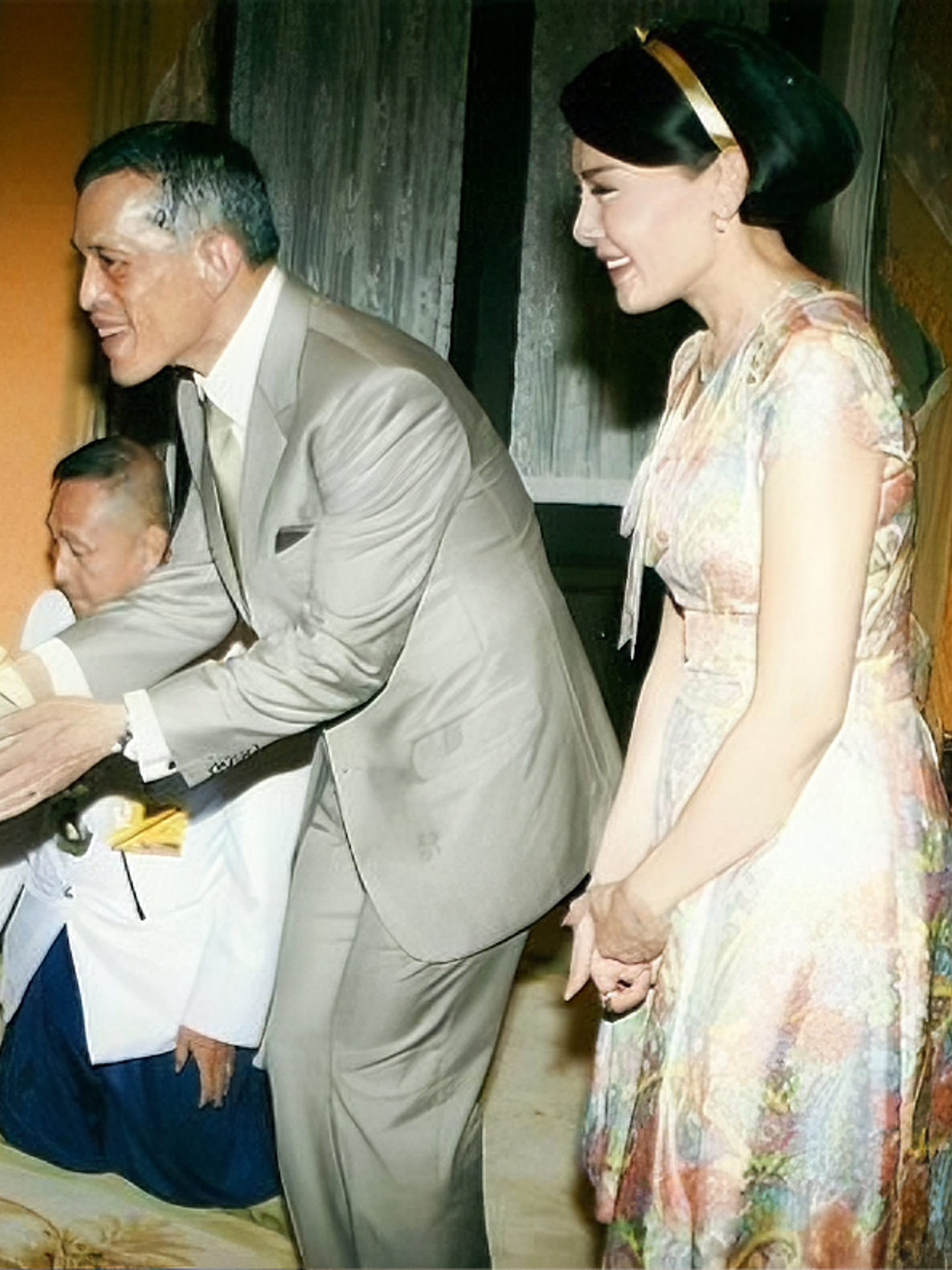 泰王最灿烂的微笑,都给了西拉米王妃 西拉米曾宠冠六宫,是泰王心中的"