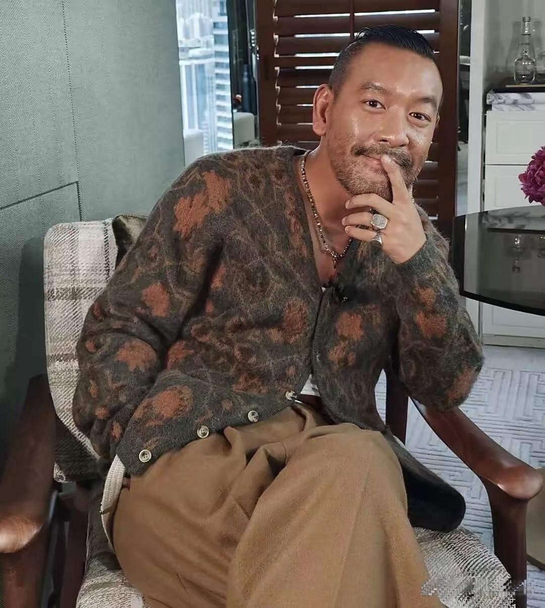 感觉麦浚龙之后很难接到戏了尤其大制作电影估计没他份儿了