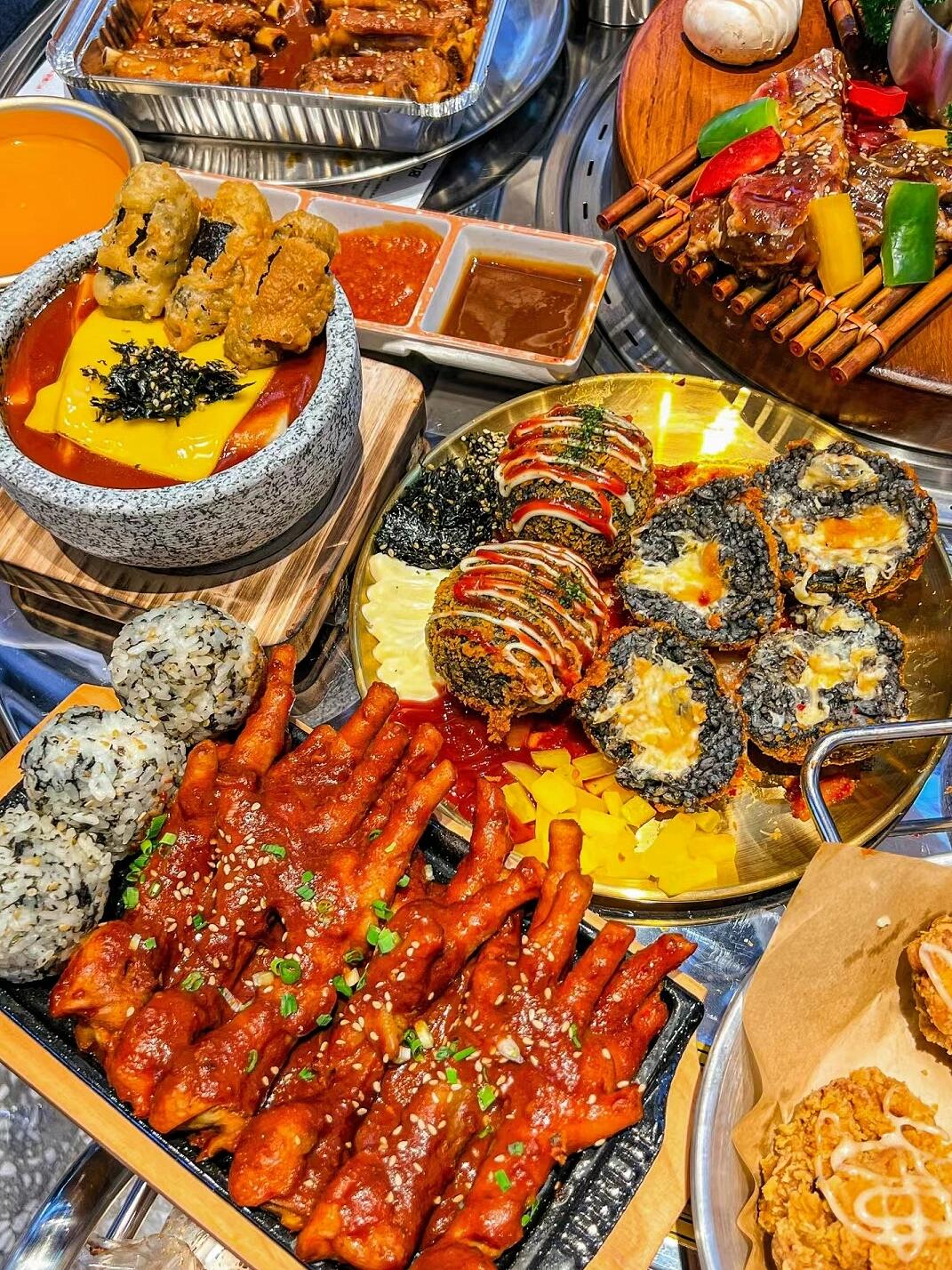 春节假期的长沙,真的是热闹非凡,尤其是那传说中