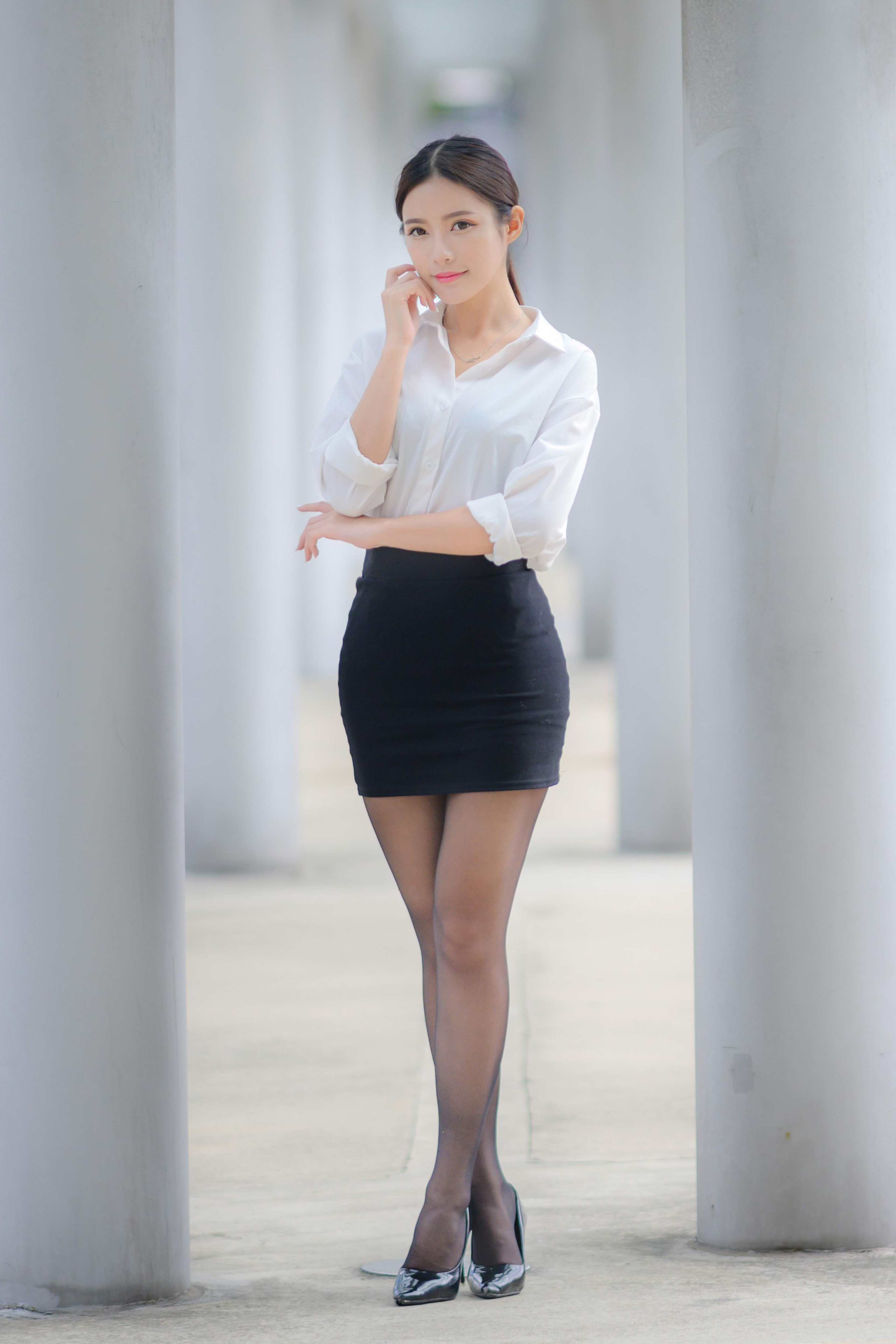 美腿丝袜高跟鞋