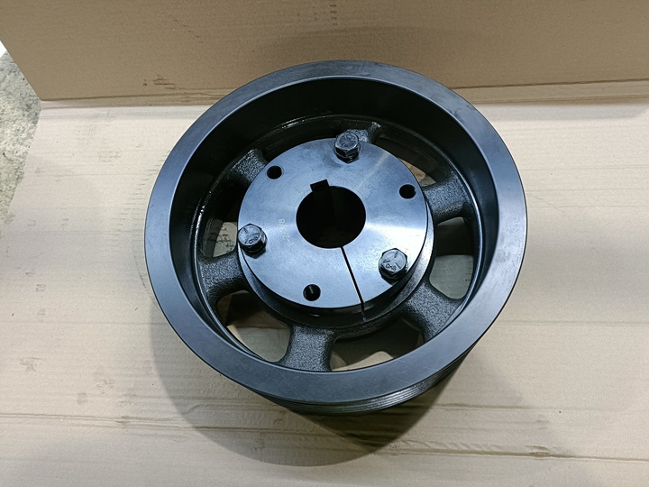 HOWO Water Pump Pulley angle view